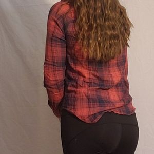 Red and black plaid flannel button up shirt